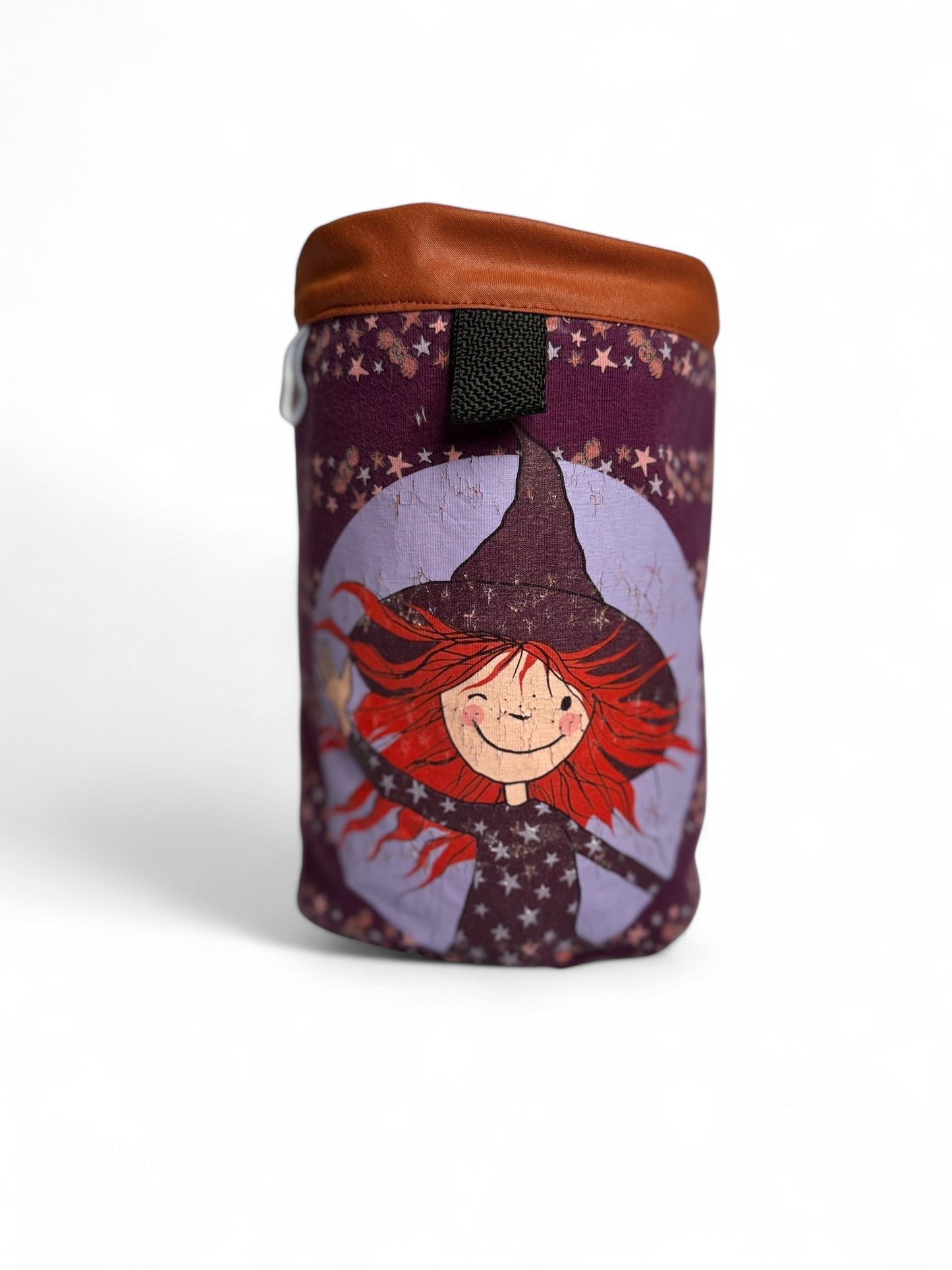 Witchy chalkbag made from upcycled tshirt with magnetic closure